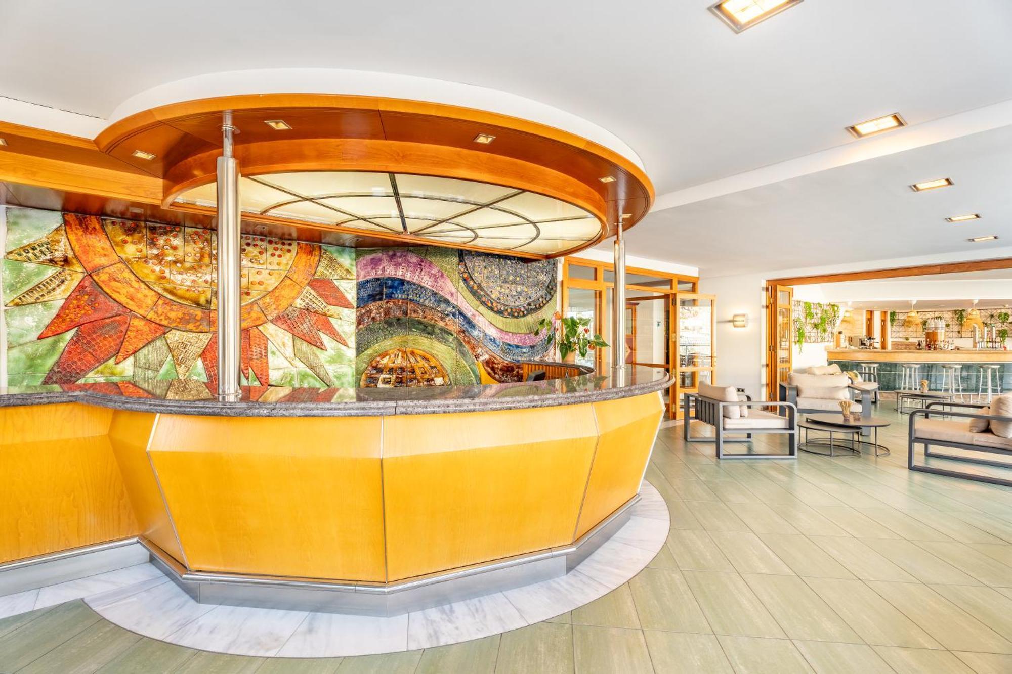 Cala Nova Apartamentos Пуерто Рико Екстериор снимка
