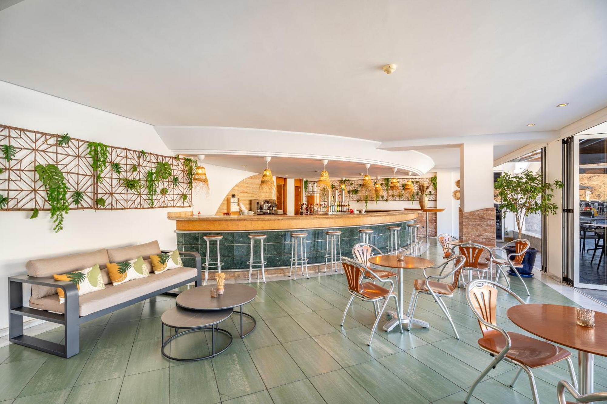 Cala Nova Apartamentos Пуерто Рико Екстериор снимка