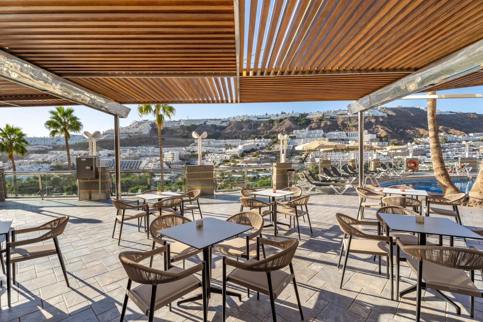 Cala Nova Apartamentos Пуерто Рико Екстериор снимка