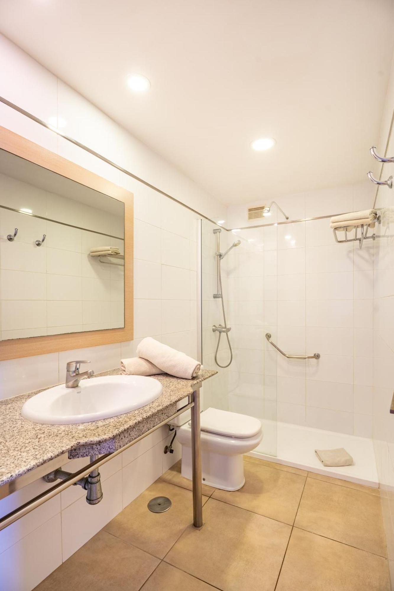 Cala Nova Apartamentos Пуерто Рико Екстериор снимка