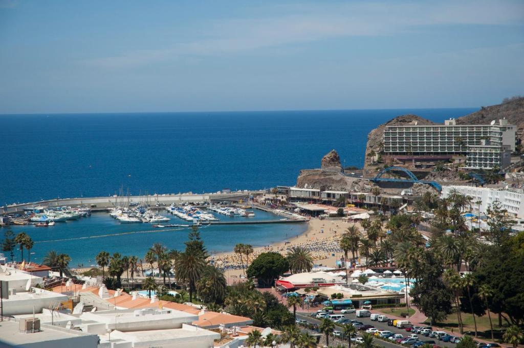 Cala Nova Apartamentos Пуерто Рико Екстериор снимка